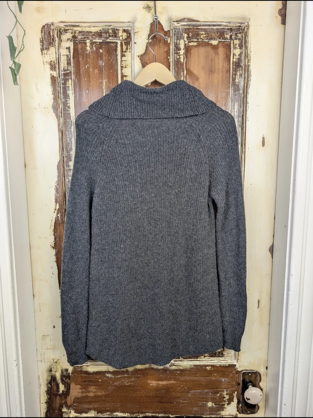 Tahari Merino Wool Blend Cowl Neck Sweater Oversized Small Minimalist Capsule - Picture 4 of 7